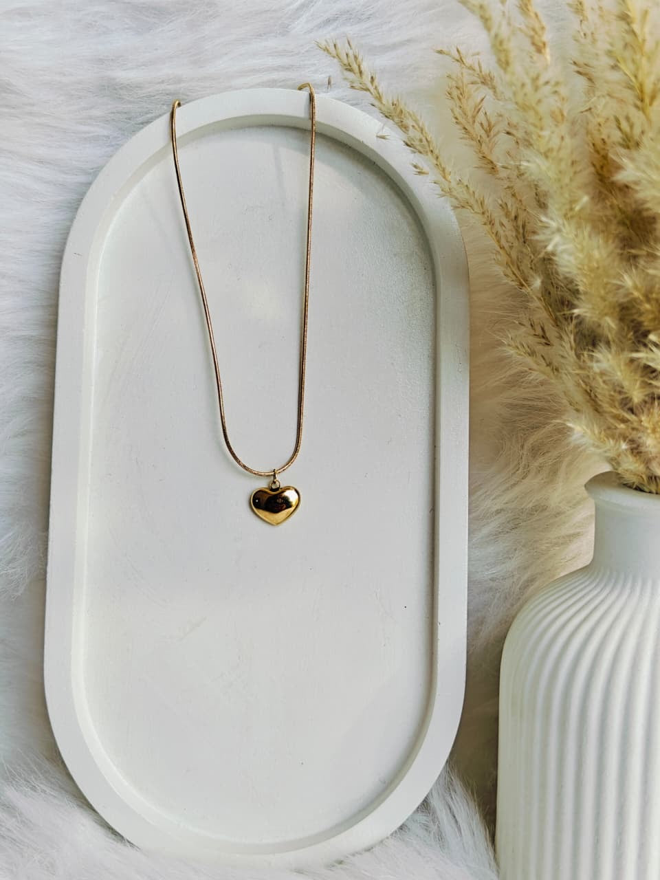 💖 Golden Heart Charm Necklace – Elegant Love Pendant ✨