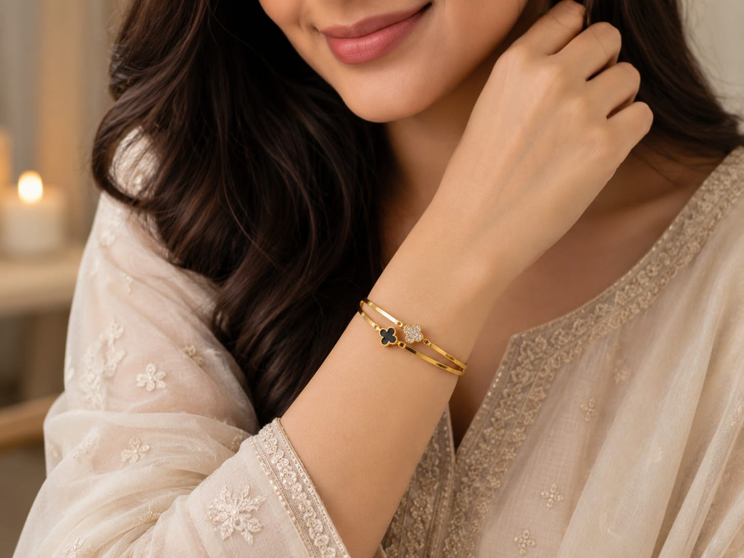 ✨🍀 Luxury Gold-Tone Clover Charm Bracelet for Women 💎💛